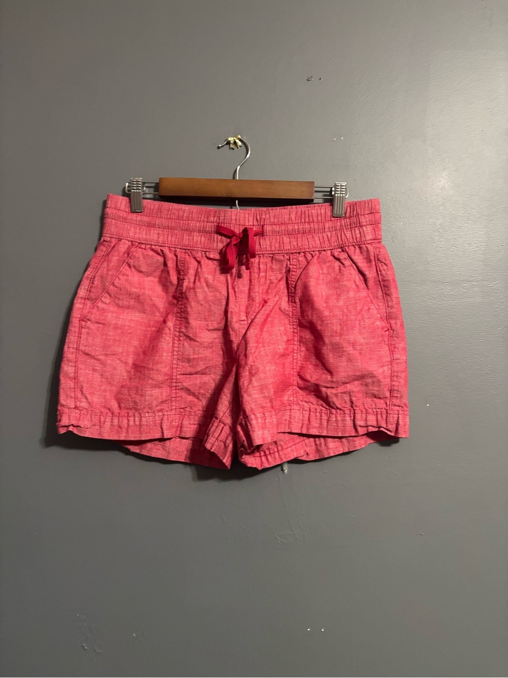 BCG light red 100% cotton casual shorts size medium ; 4” inseam